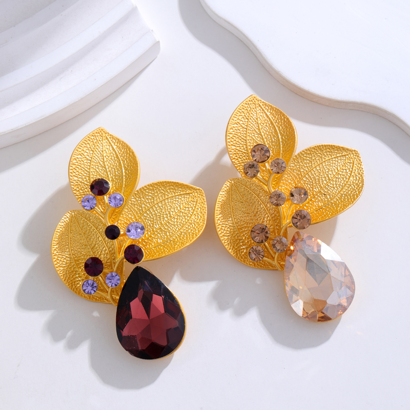 Simple Style Flower Butterfly Bow Knot Alloy Inlay Rhinestones Women's Brooches display picture 15