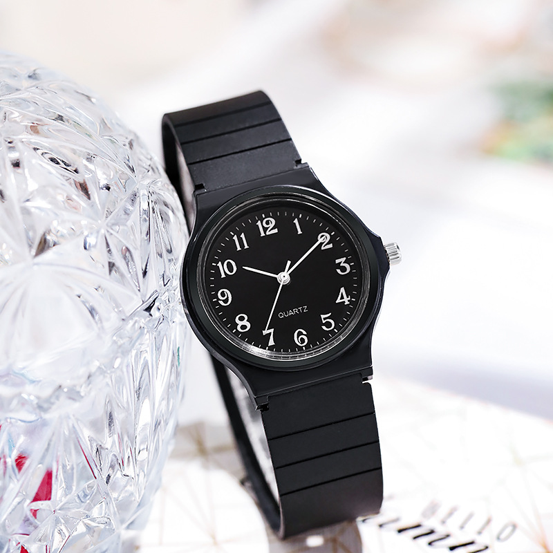 Simple Style Solid Color Buckle Quartz Women's Watches display picture 5