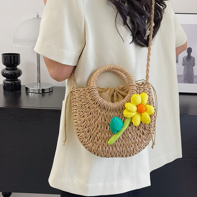 Women's Braid Solid Color Flower Beach Sewing Thread String Handbag display picture 3