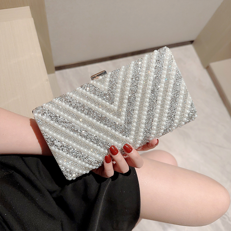 Women's Alloy Solid Color Vintage Style Classic Style Rhinestone Pearls Square Buckle Shoulder Bag display picture 2