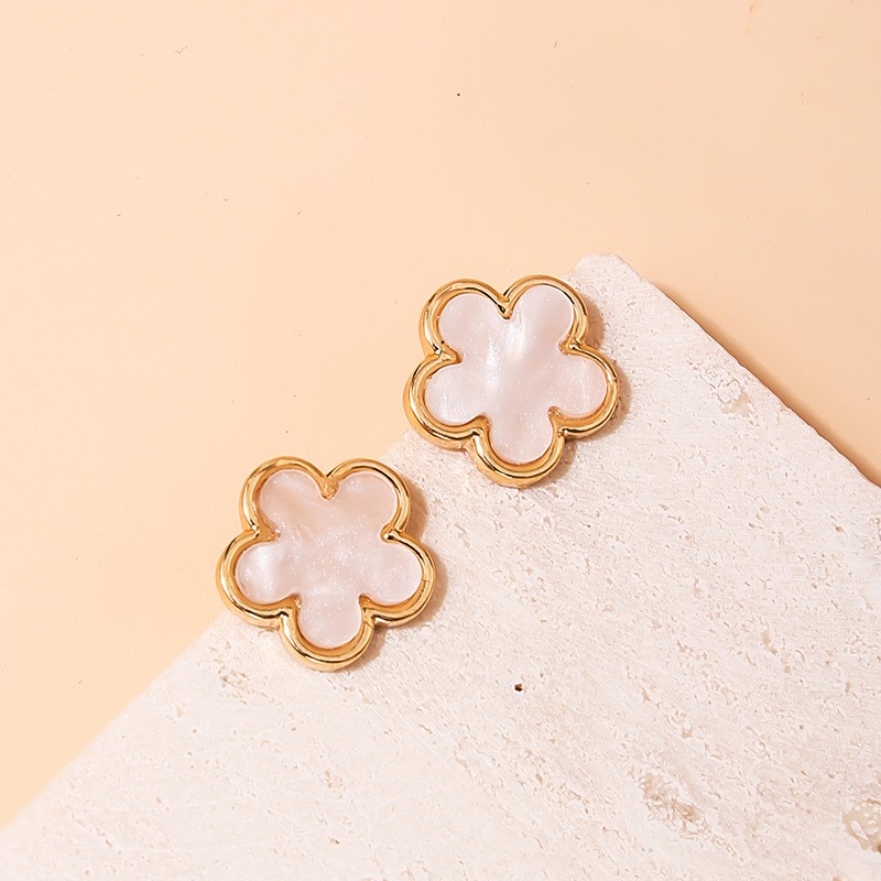 1 Pair Simple Style Geometric Alloy Ear Studs display picture 19