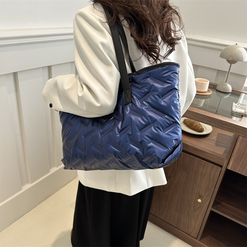 Women's Cotton Solid Color Classic Style Square Zipper Shoulder Bag display picture 8