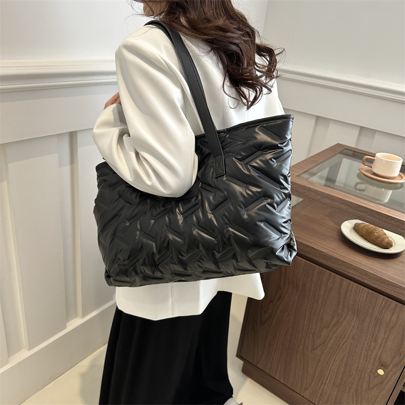 Women's Cotton Solid Color Classic Style Square Zipper Shoulder Bag display picture 1