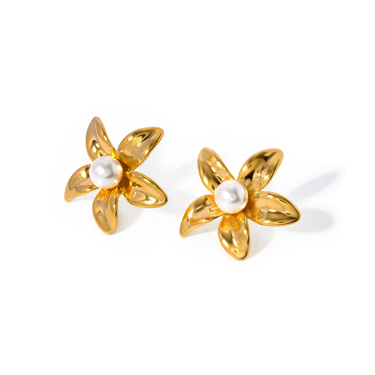1 Pair IG Style Simple Style Flower Inlay 304 Stainless Steel Pearl 18K Gold Plated Ear Studs display picture 4