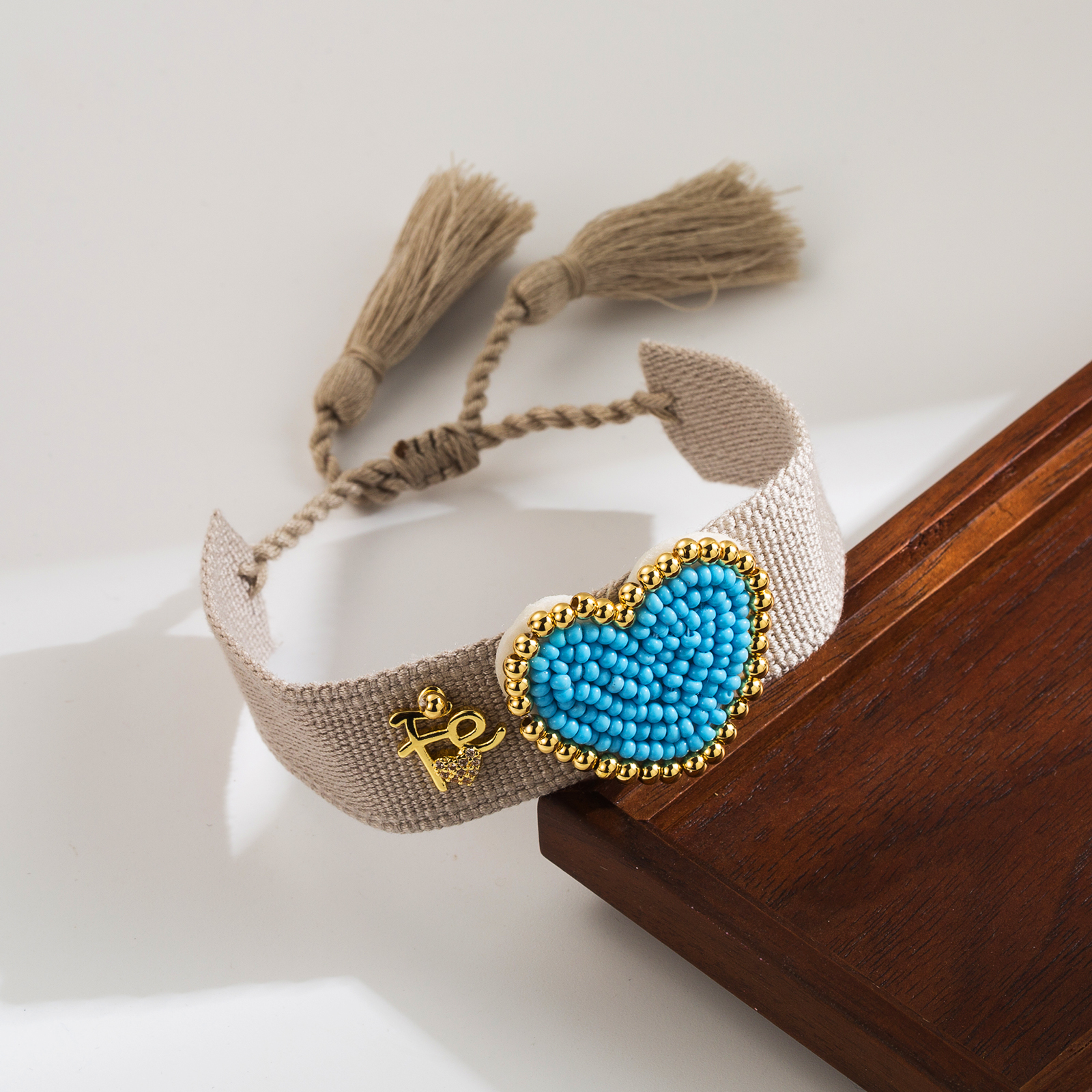 Einfacher Stil Herzform Tuch Glas Kupfer Perlen Stricken Valentinstag Frau Armband display picture 3